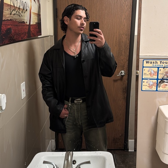 Meet your Posher, Alan - Picture 1 of 1